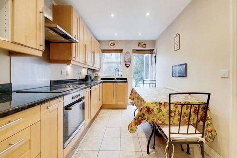 3 bedroom terraced house to rent, Cahir Street, Isle Of Dogs, London, E14