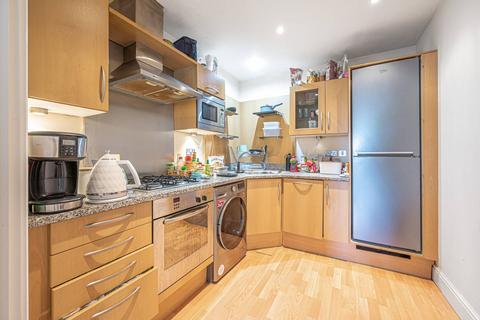 1 bedroom flat for sale, Kidderpore Avenue, Hampstead, London, NW3