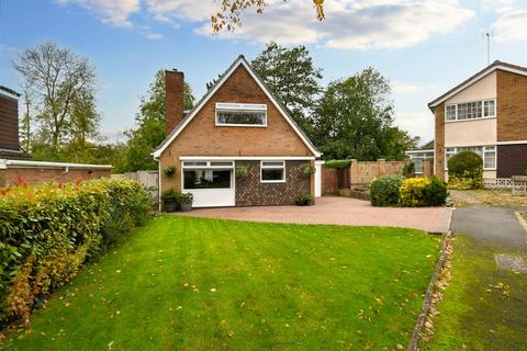 3 bedroom detached house for sale, Glyndebourne Gardens, Corby NN18