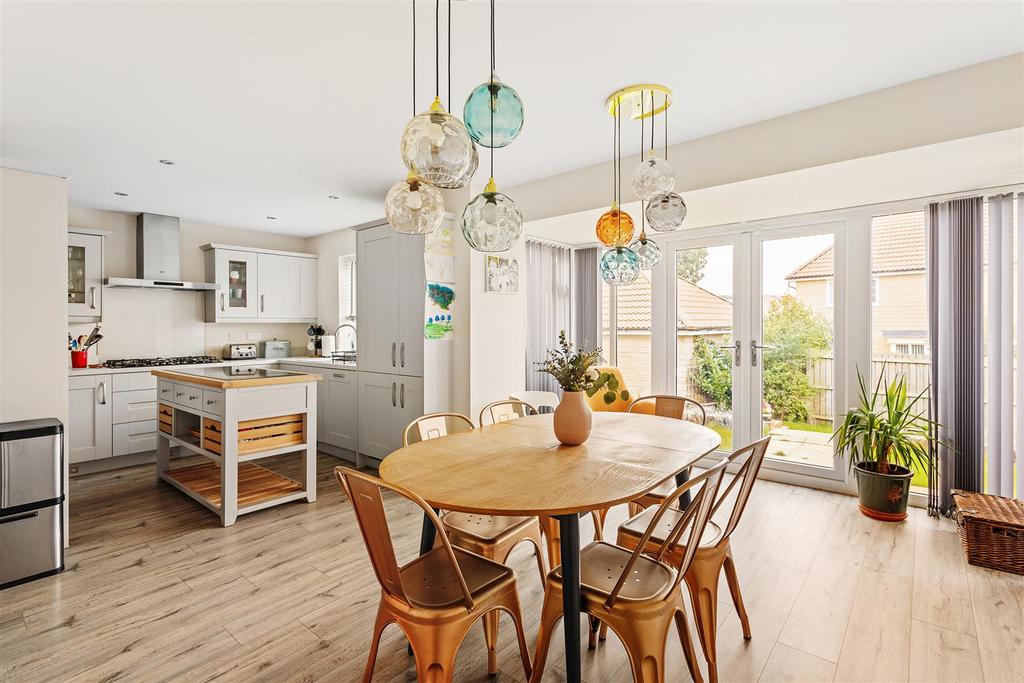 19 Dove Road-04[1].jpg