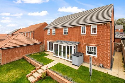 19 Dove Road, Pickering, YO18 7UD