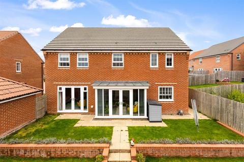 19 Dove Road, Pickering, YO18 7UD