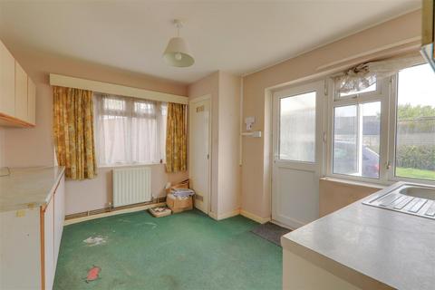 2 bedroom flat for sale, Kinnall Court, Upper Brighton Road, Worthing