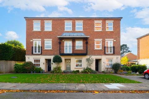 4 bedroom terraced house for sale, Tower Place, Warlingham