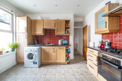 16a Westfield Road, London, W13 9JR