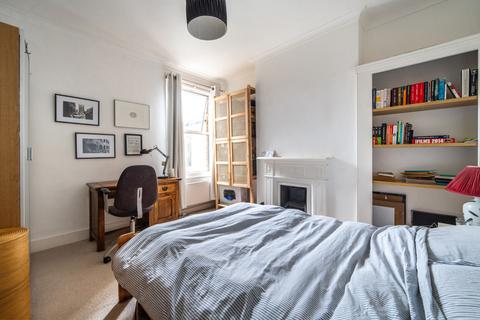 16a Westfield Road, London, W13 9JR