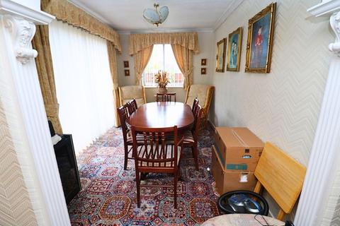 24 Daffodil Place, Walsall, WS5 3DX