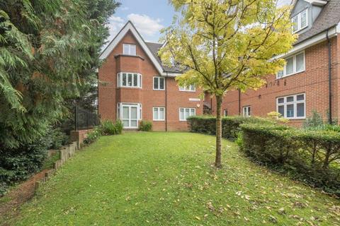 2 bedroom apartment to rent, Oakhurst Court, Hayes Lane