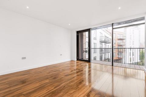 2 bedroom apartment for sale, Crown Wharf, Roach Road, Bow E3