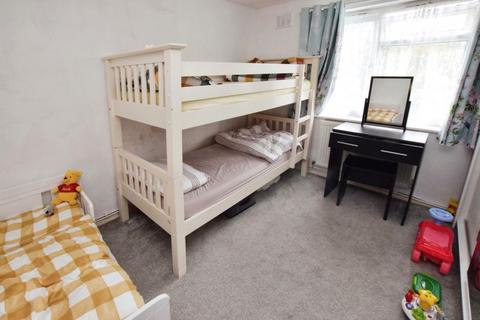 34a Lancelot Road, Exeter, EX4 9DA