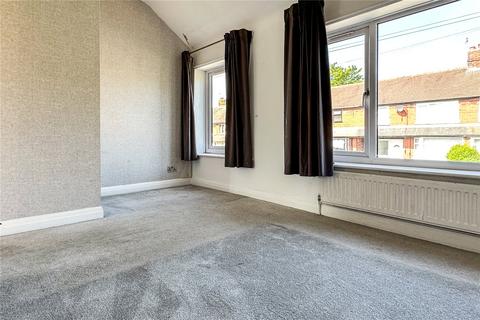 31 Whitegate Avenue, Chadderton, Oldham, OL9 8AH