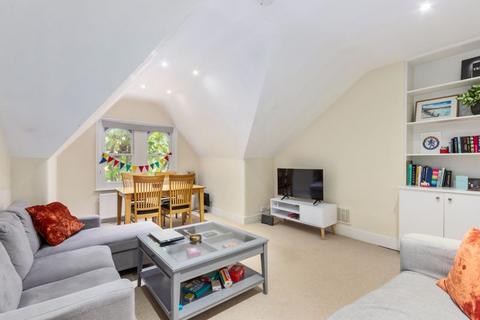 2 bedroom apartment for sale, Streathbourne Road, Tooting Bec, London, SW17 8QY