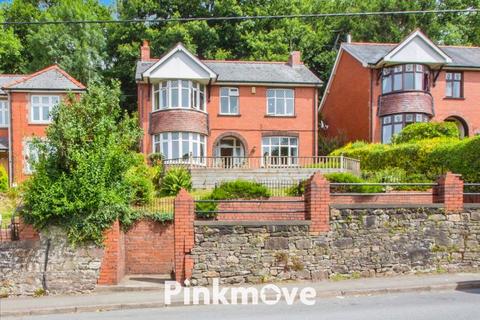 3 bedroom detached house for sale, Usk Road, Pontypool - REF #00025754