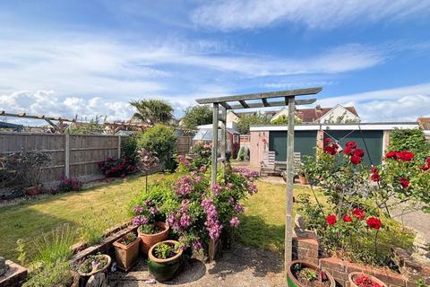2 bedroom detached bungalow for sale, Raynes Road, Lee-On-The-Solent, PO13
