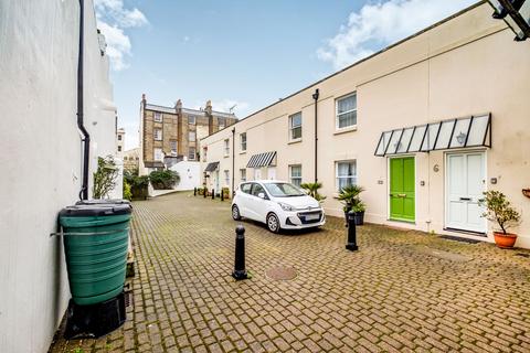 2 bedroom terraced house to rent, Ivy Place, Hove