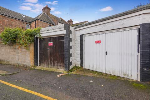 17 Barnsole Road, Gillingham, ME7 4DW