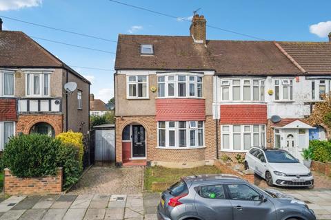 4 bedroom terraced house for sale, Ribblesdale Avenue, Northolt