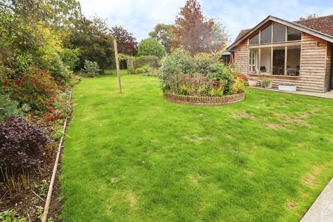 4 bedroom detached house for sale, Wivenhoe Road, Alresford, CO7