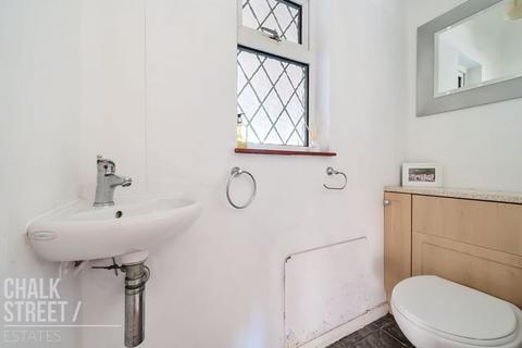 21 Brookside, Hornchurch, RM11 2RR