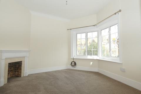 2 bedroom flat to rent, Meads Street