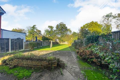 3 bedroom semi-detached house for sale, Ashcombe Close, Leigh-on-Sea