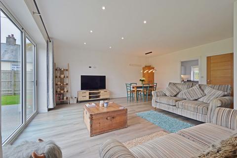 28 Trethurffe Meadows, Ladock, Truro, TR2 4FU