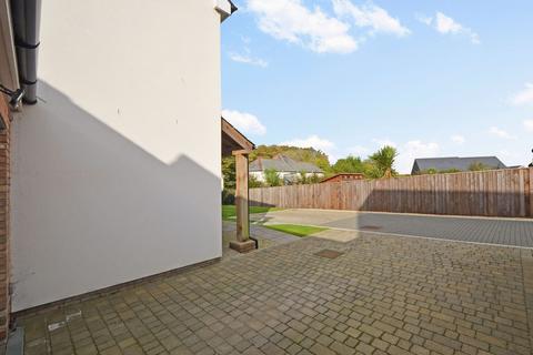 28 Trethurffe Meadows, Ladock, Truro, TR2 4FU