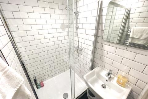 undefined, Romer Road, L6 6DJ,