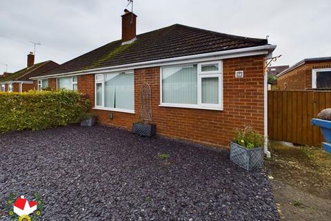 2 bedroom semi-detached bungalow for sale, South Close, Longlevens, Gloucester, GL2 9HZ