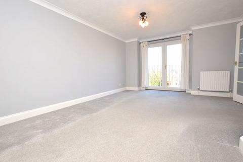 2 bedroom flat to rent, 2 Bedroom Apartment with Parking, Culverden Park Road, Tunbridge Wells