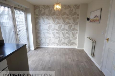 3 bedroom semi-detached house to rent, Sutherland Road, Heywood, Greater Manchester, OL10