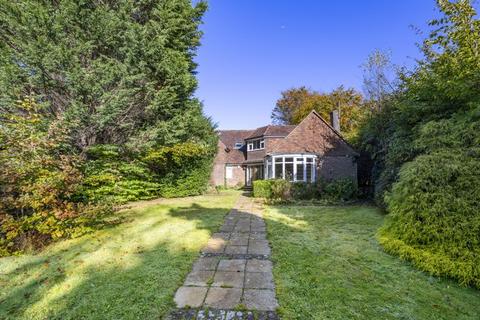 4 bedroom detached house for sale, Beacon Road, Crowborough