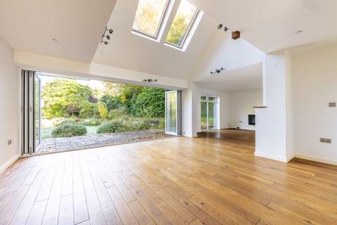 4 bedroom detached house for sale, Beacon Road, Crowborough