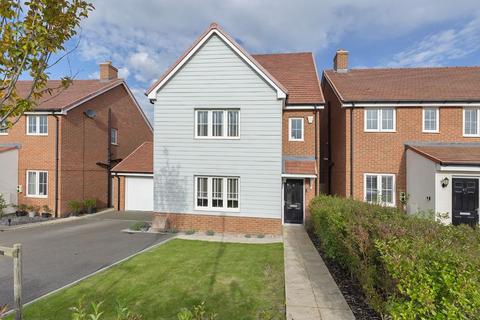 4 bedroom detached house for sale, Dumbrell Drive, Paddock Wood TN12