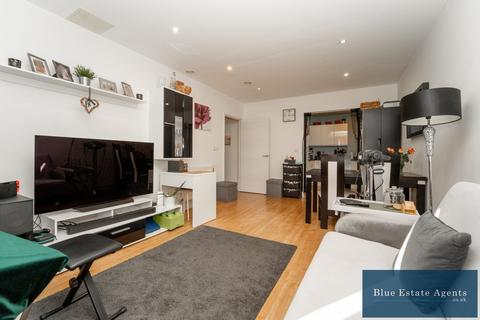 1 bedroom apartment for sale, Ferraro Close, Hounslow, TW5