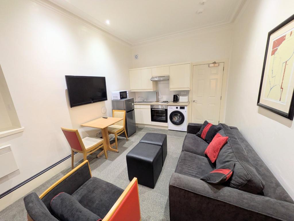 Lounge Alt