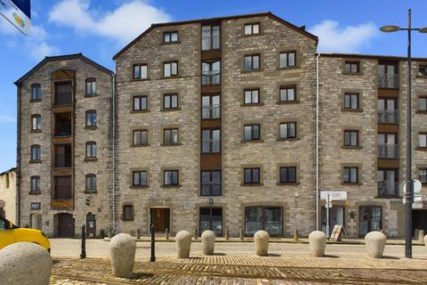 Studio to rent, Dolphin House, Sutton Wharf, Plymouth PL4