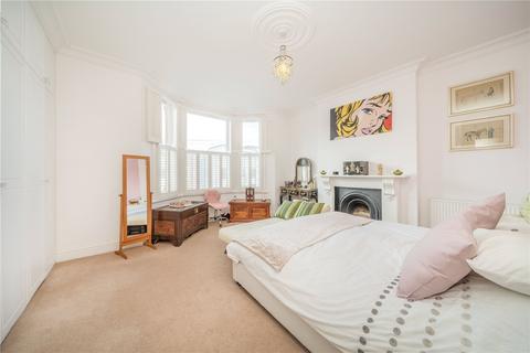 3 bedroom semi-detached house for sale, Fernlea Road, London SW12