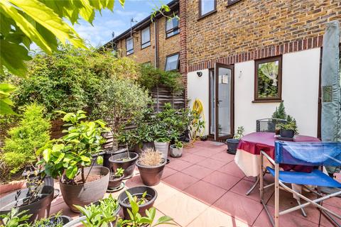 3 bedroom mews for sale, Abinger Mews, London W9