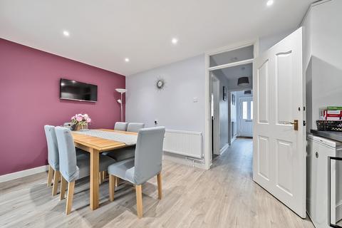 4 bedroom house for sale, Badgers Copse, Surrey KT4