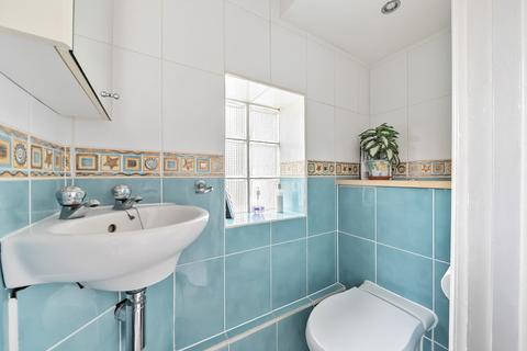5 Badgers Copse, Worcester Park, KT4 7EZ