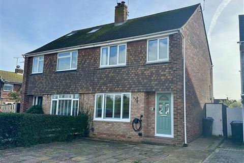 47 Cedar Avenue, Worthing, BN13 2HU
