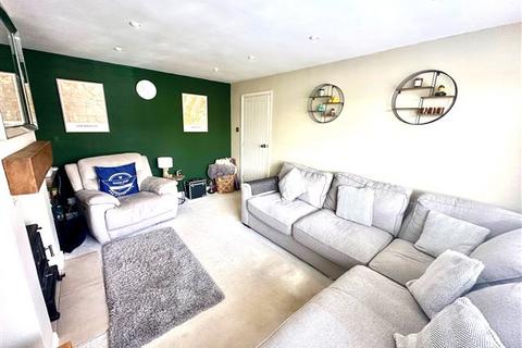 47 Cedar Avenue, Worthing, BN13 2HU