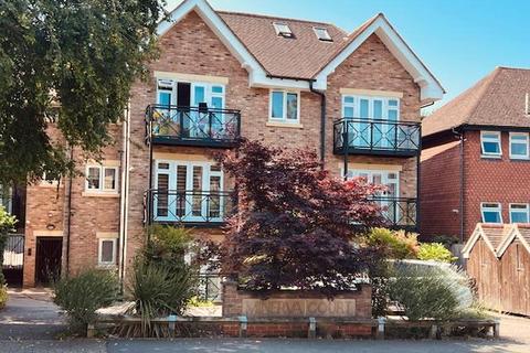 Minerva Court, 47 Holden Road, Woodside Park