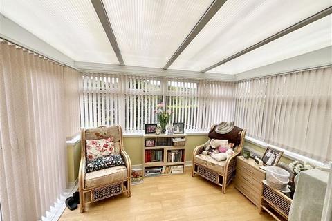 2 bedroom detached bungalow for sale, Skipton Road, Swallownest, Sheffield, S26 4NQ