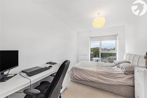 2 bedroom flat for sale, James Smith Court, Langley Square, Dartford, Kent, DA1