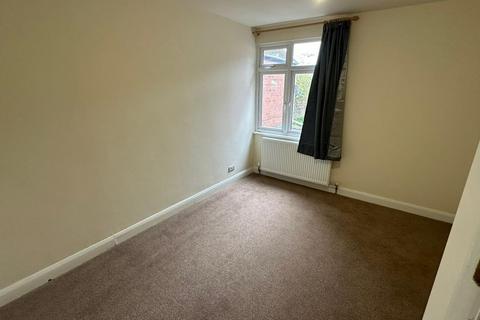 2 bedroom flat to rent, Foleshill Road, Coventry CV6