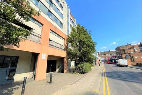 2 bedroom flat to rent, Central House,  Cambridge Road, Barking