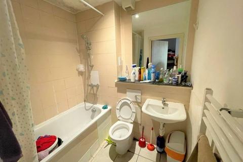 2 bedroom flat to rent, Central House,  Cambridge Road, Barking