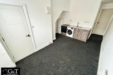 1 bedroom flat to rent, Long Lane, Halesowen